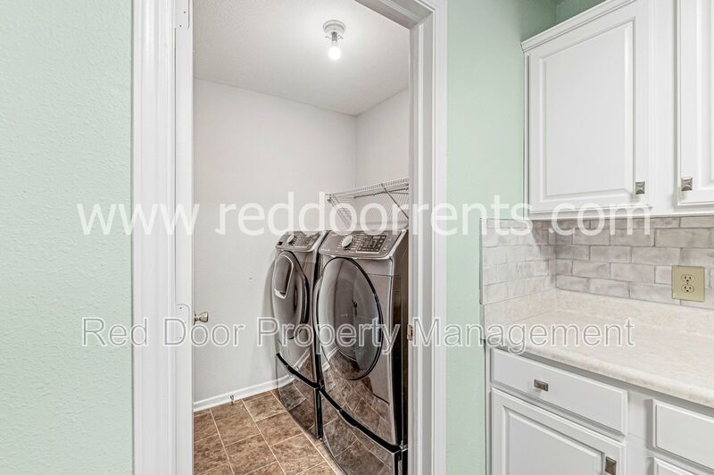 Coming Soon! Charm and Convenience- Your 3 Bedroom Haven in Noblesville! property image