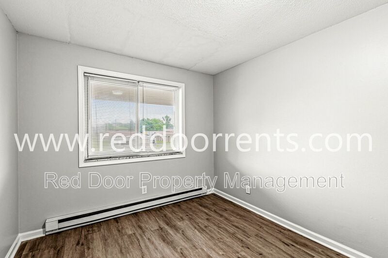 MOVE IN SPECIAL: HALF OFF THE FIRST MONTH’S RENT!! property image