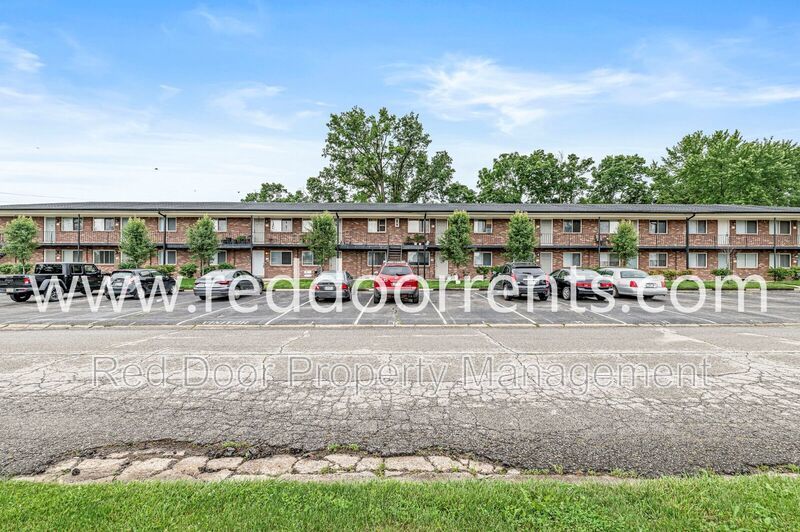 MOVE IN SPECIAL: HALF OFF THE FIRST MONTH’S RENT!! property image