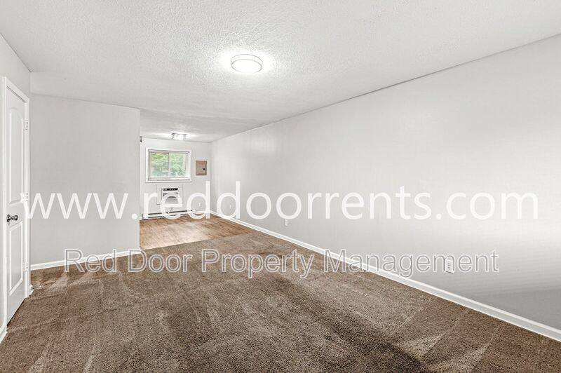 MOVE IN SPECIAL: HALF OFF THE FIRST MONTH’S RENT!! property image