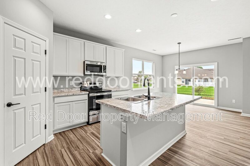 ✨ MOVE-IN SPECIAL: HALF OFF THE FIRST MONTH’S RENT!! ✨ property image