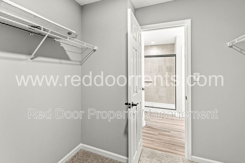 ✨ MOVE-IN SPECIAL: HALF OFF THE FIRST MONTH’S RENT!! ✨ property image