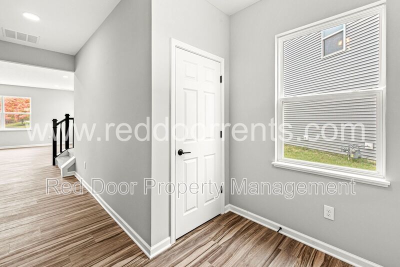 ✨ MOVE-IN SPECIAL: HALF OFF THE FIRST MONTH’S RENT!! ✨ property image