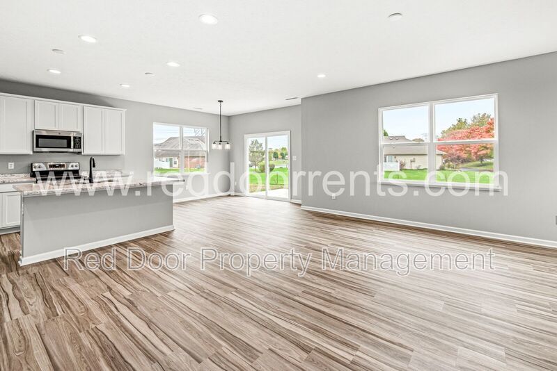 ✨ MOVE-IN SPECIAL: HALF OFF THE FIRST MONTH’S RENT!! ✨ property image