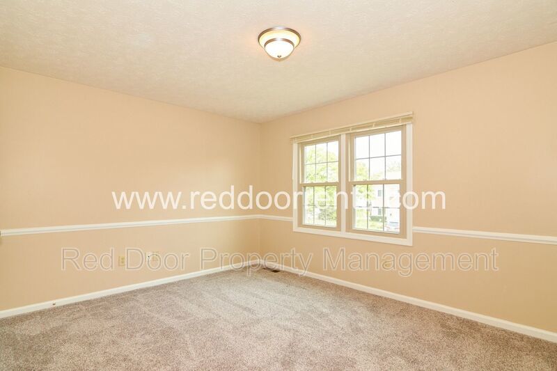 Coming Soon! A SINGLE-FAMILY HOME SITUATED DOWN THE STREET property image