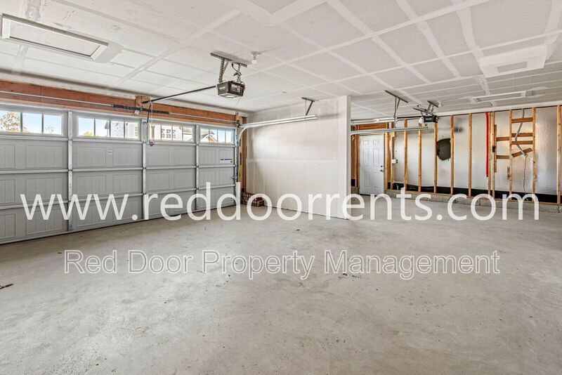 Bright & Modern Brand New Home with Over 4,300 sq ft in Avon property image