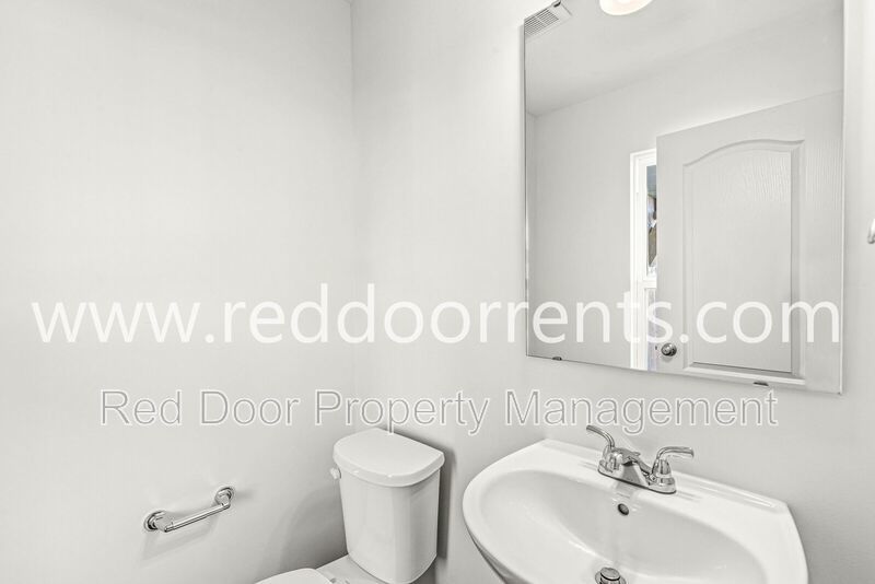 Bright & Modern Brand New Home with Over 4,300 sq ft in Avon property image