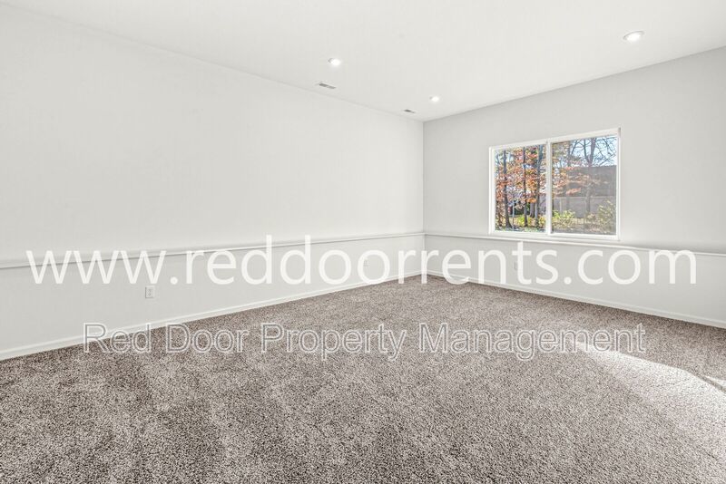 Bright & Modern Brand New Home with Over 4,300 sq ft in Avon property image