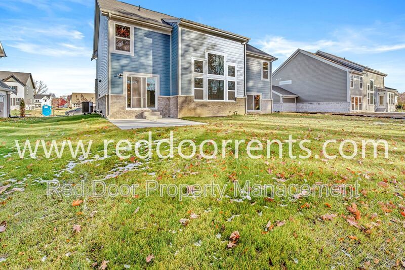 Bright & Modern Brand New Home with Over 4,300 sq ft in Avon property image