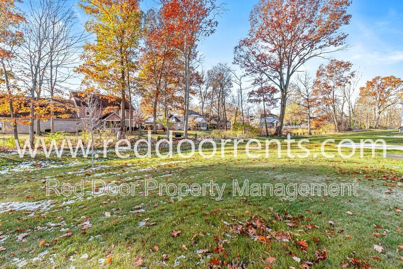 Bright & Modern Brand New Home with Over 4,300 sq ft in Avon property image