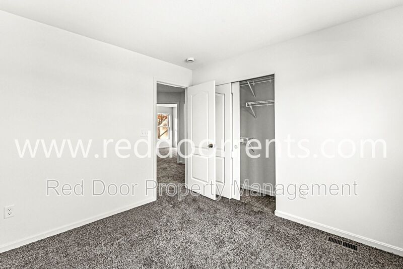 Bright & Modern Brand New Home with Over 4,300 sq ft in Avon property image