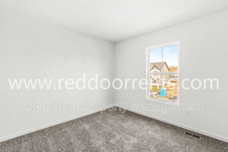 Bright & Modern Brand New Home with Over 4,300 sq ft in Avon property image