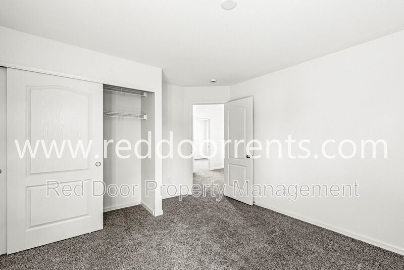 Bright & Modern Brand New Home with Over 4,300 sq ft in Avon property image