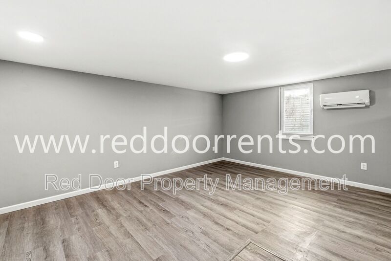 Affordable Studio Living Near Downtown Indianapolis property image