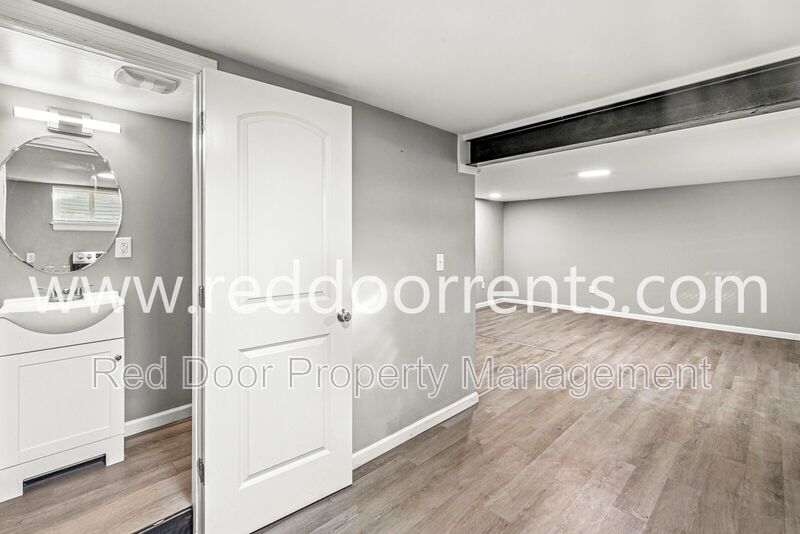 Affordable Studio Living Near Downtown Indianapolis property image