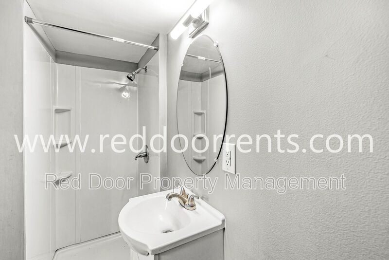 Affordable Studio Living Near Downtown Indianapolis property image