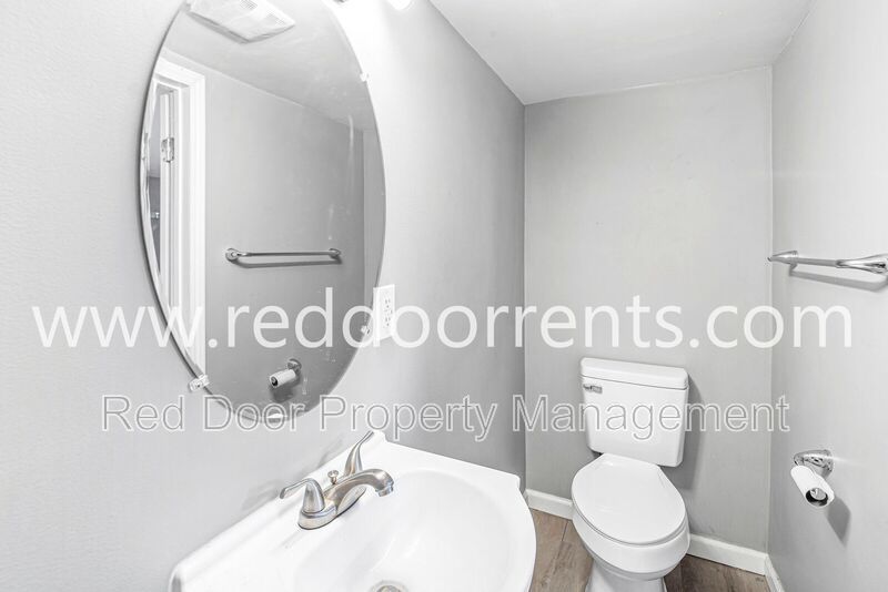 Affordable Studio Living Near Downtown Indianapolis property image