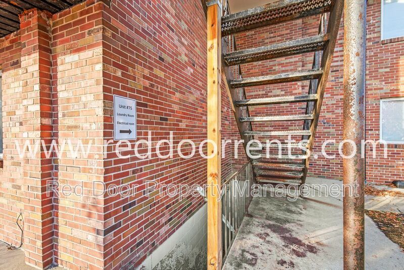 Affordable Studio Living Near Downtown Indianapolis property image