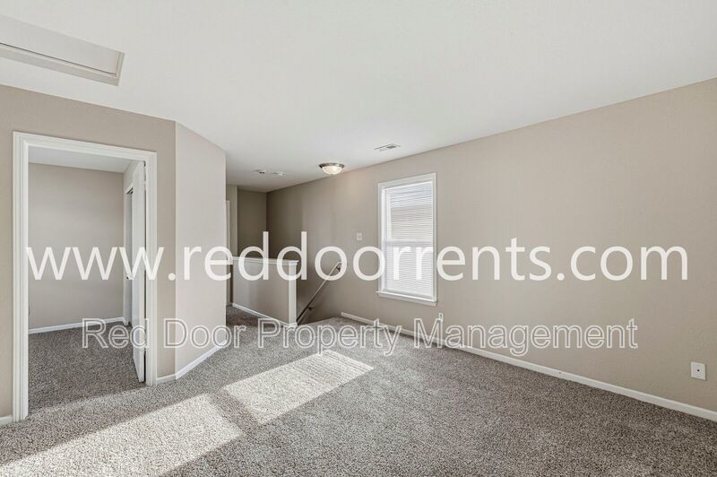 Spacious 3-Bedroom Home at 10227 Cumberland Pointe Blvd property image