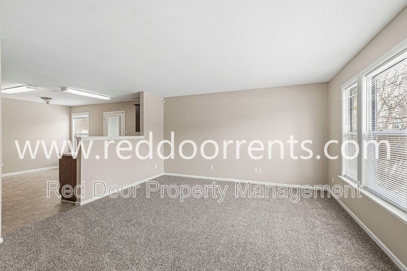 Spacious 3-Bedroom Home at 10227 Cumberland Pointe Blvd property image