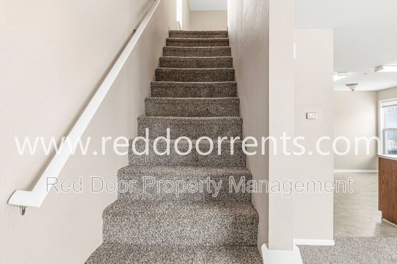 Spacious 3-Bedroom Home at 10227 Cumberland Pointe Blvd property image