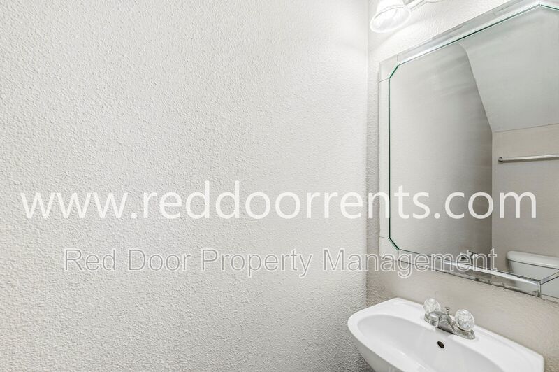 Spacious 3-Bedroom Home at 10227 Cumberland Pointe Blvd property image