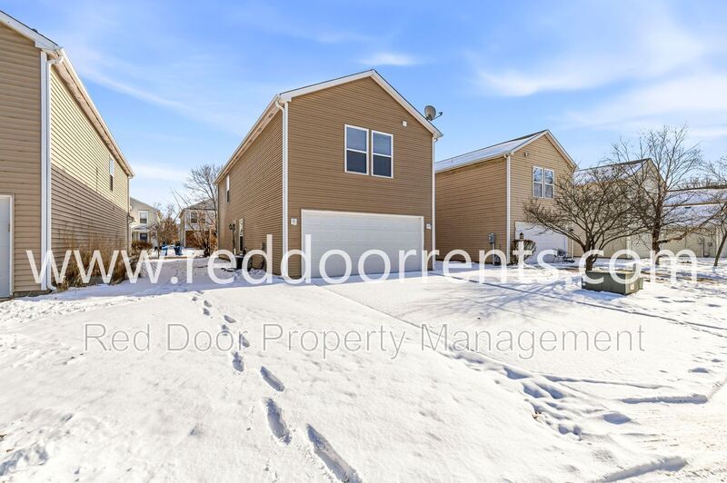 Spacious 3-Bedroom Home at 10227 Cumberland Pointe Blvd property image