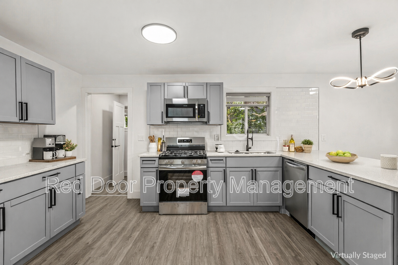 Stylish 3-Bed, 2-Bath Home Minutes from Downtown Indy! property image